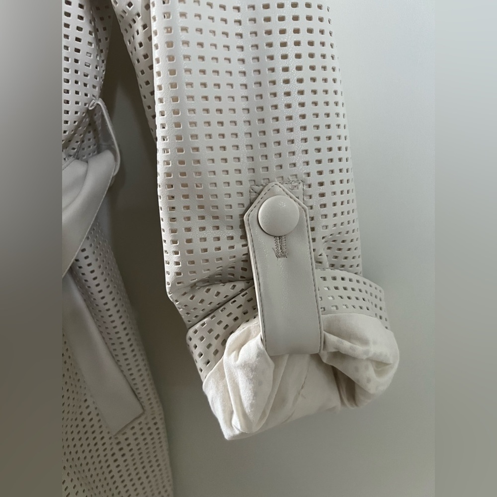 Zara NWT cream color netted style jacket - Picture 3 of 5